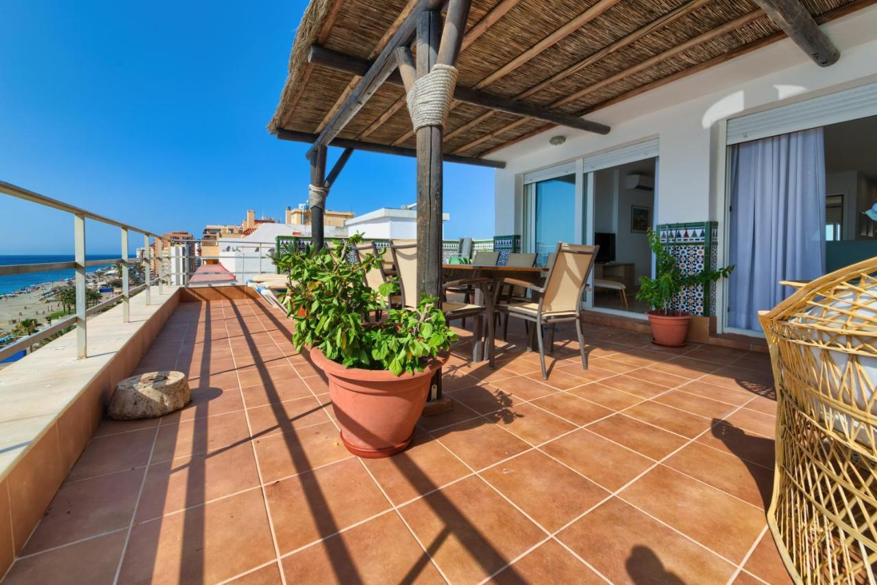 Holidays2Fuengirola Duplex With Stunning Sea View, Terraces,1St Line Beside Port Esterno foto
